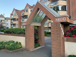 8600 LANSDOWNE RD Harris First 778-320-3782 Richmond Realtor Negotiator Richmond BC